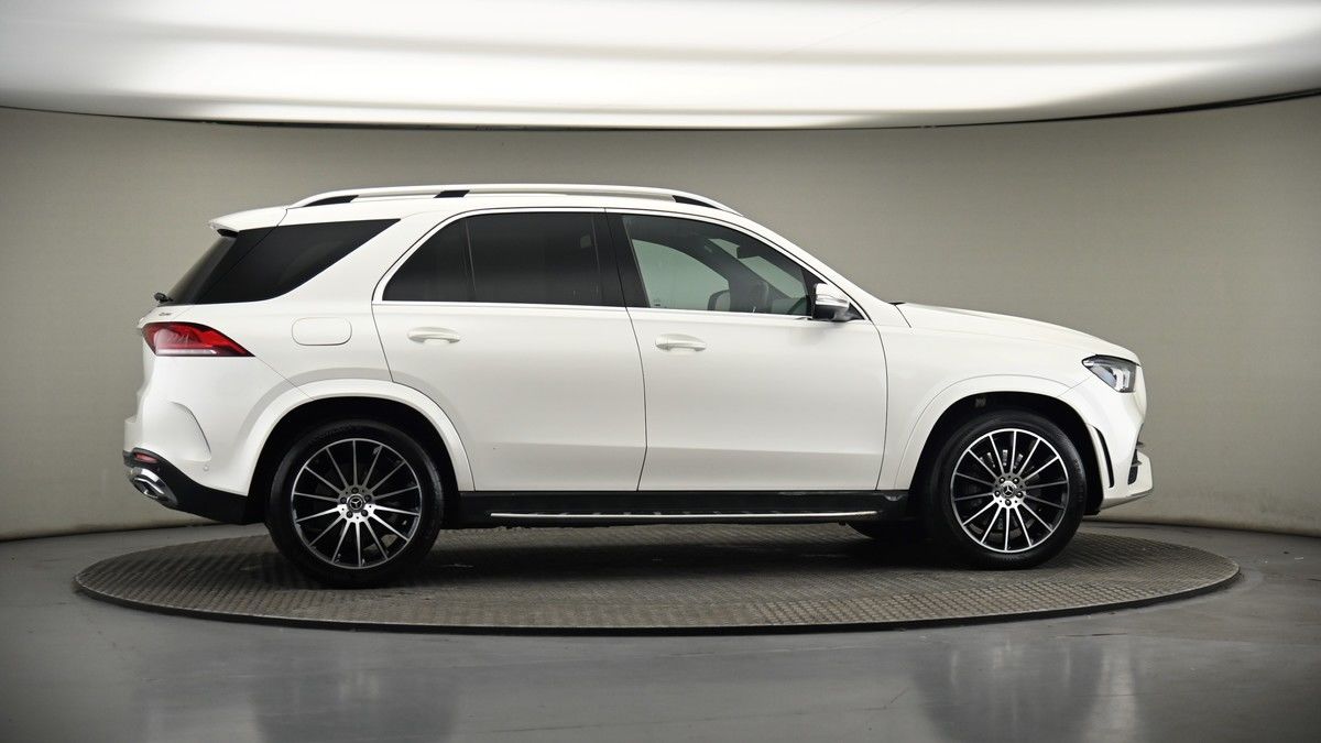 More views of Mercedes-Benz GLE