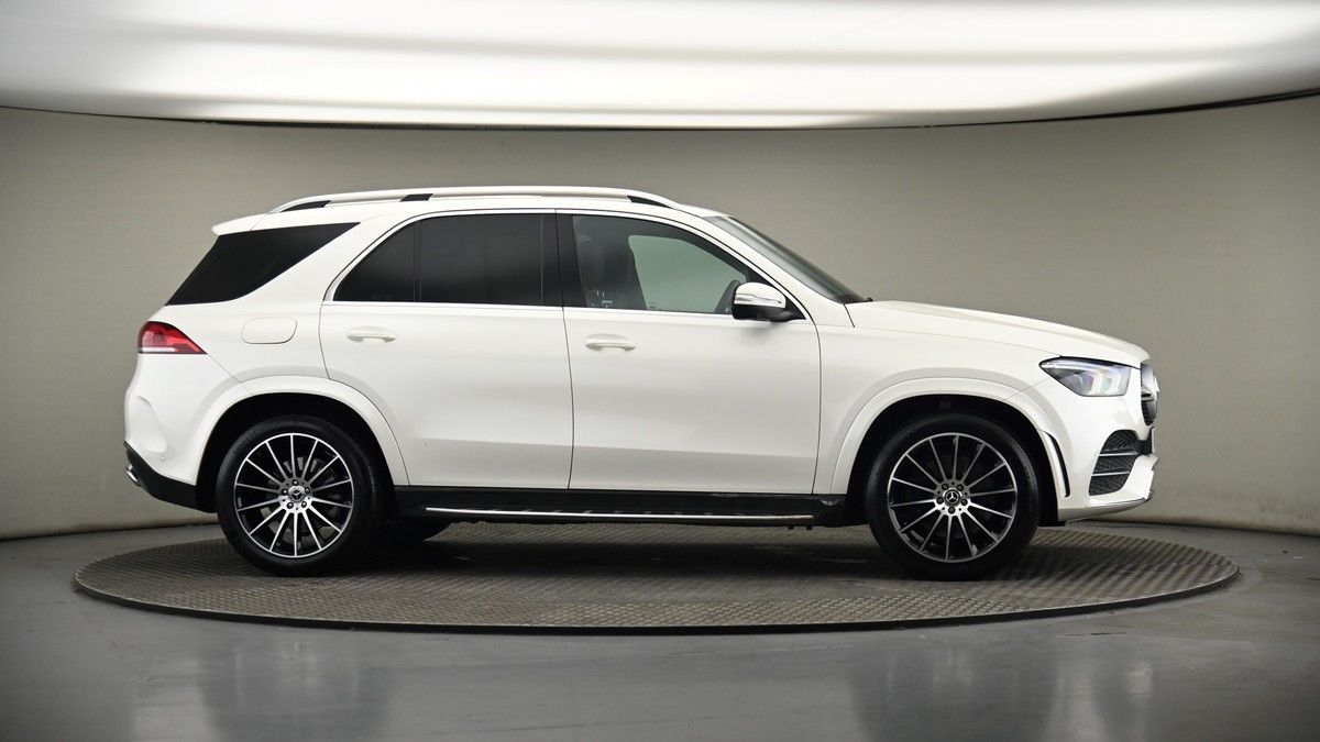More views of Mercedes-Benz GLE