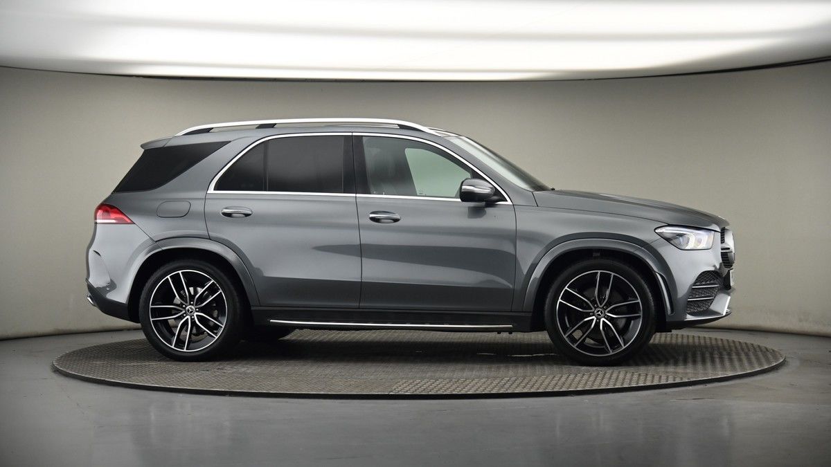 More views of Mercedes-Benz GLE