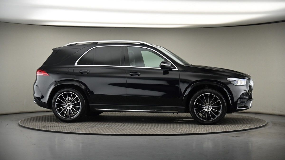 More views of Mercedes-Benz GLE