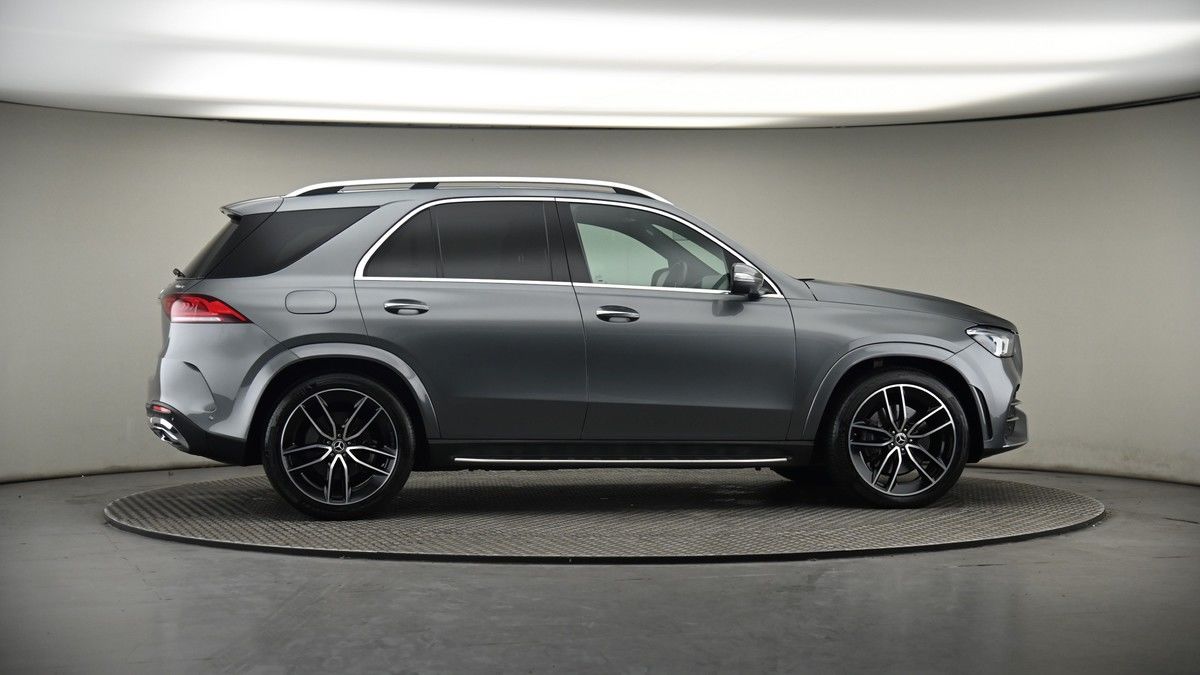 More views of Mercedes-Benz GLE