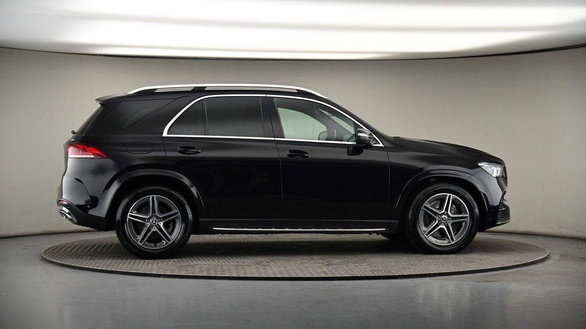 More views of Mercedes-Benz GLE