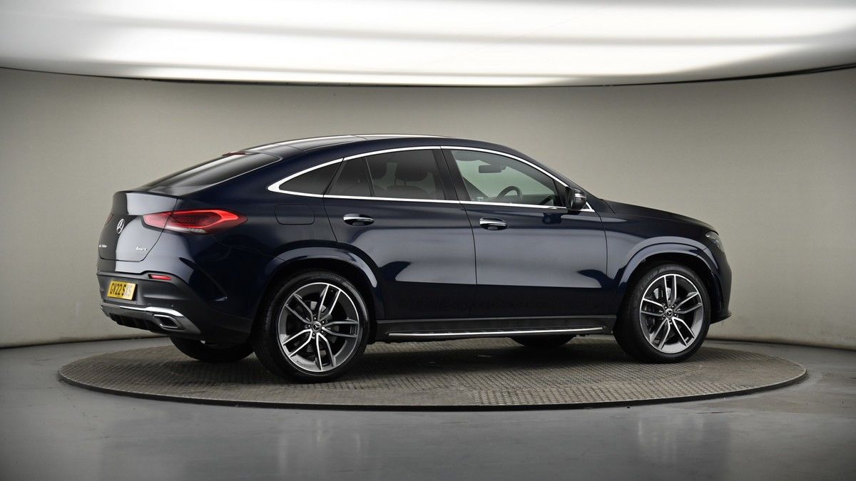 More views of Mercedes-Benz GLE