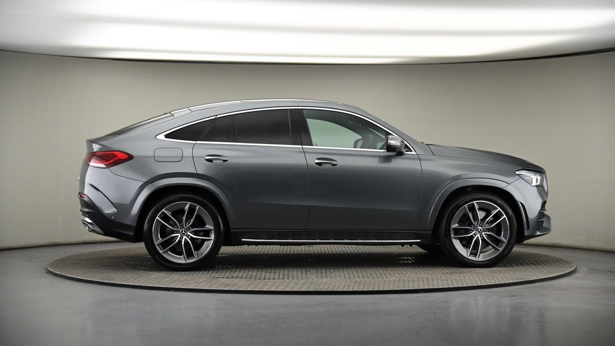 More views of Mercedes-Benz GLE
