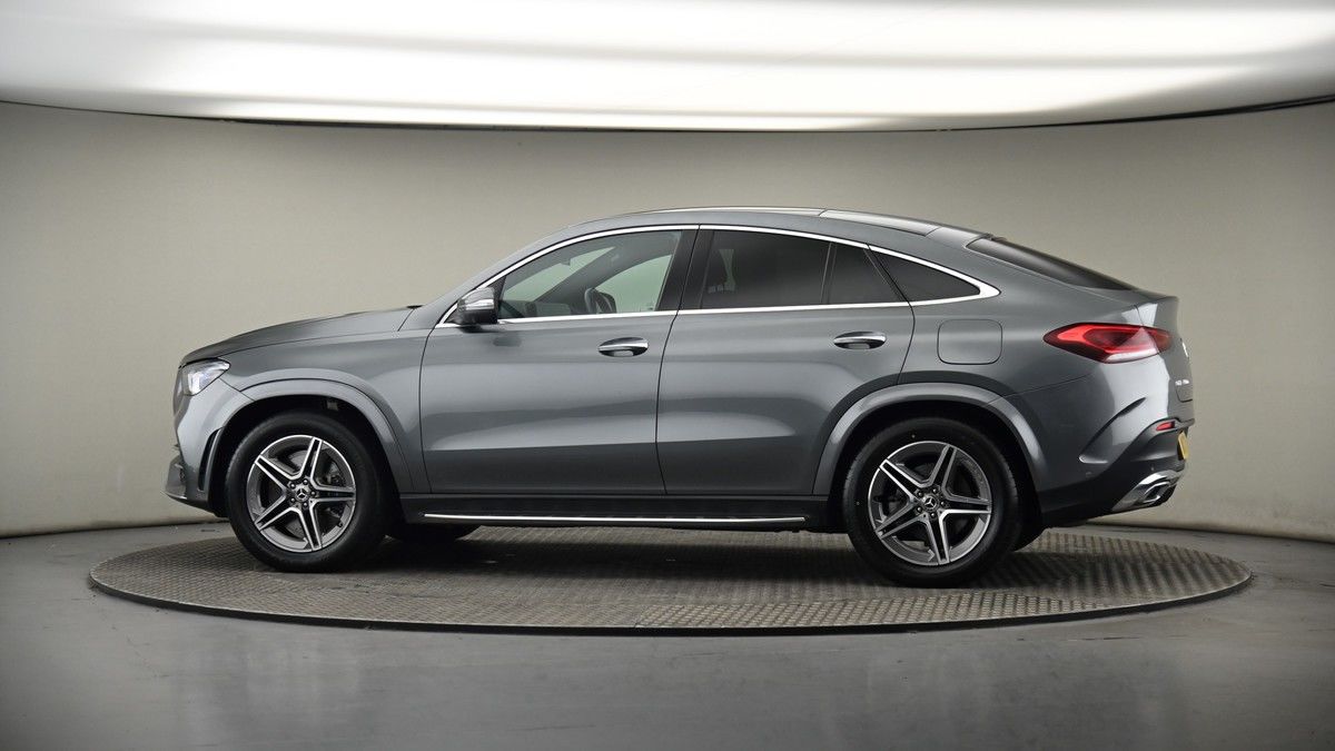 More views of Mercedes-Benz GLE