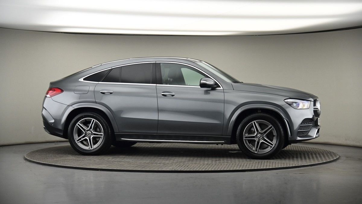 More views of Mercedes-Benz GLE