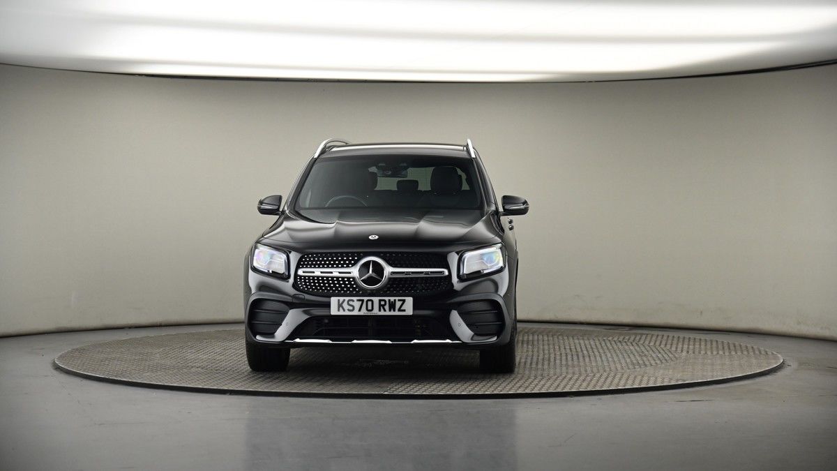 Mercedes-Benz GLB Image 18