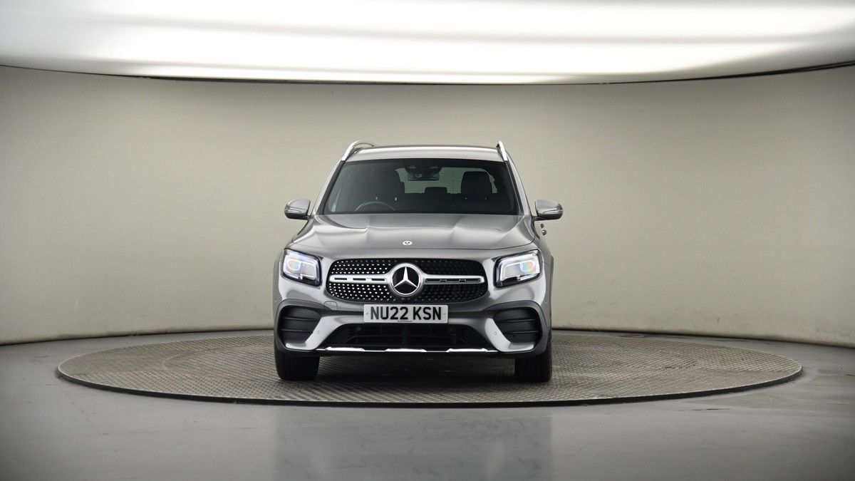 Mercedes-Benz GLB Image 18