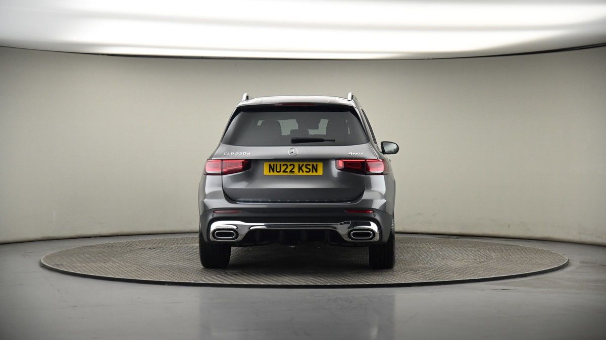 Mercedes-Benz GLB Image 17