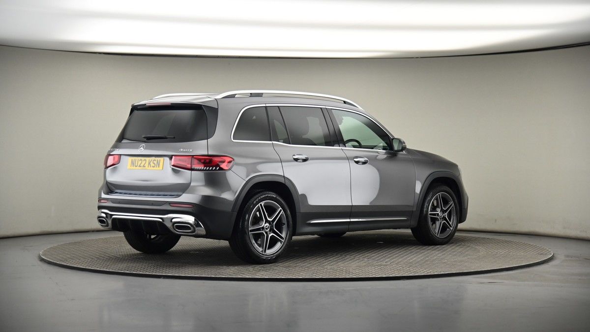Mercedes-Benz GLB Image 7