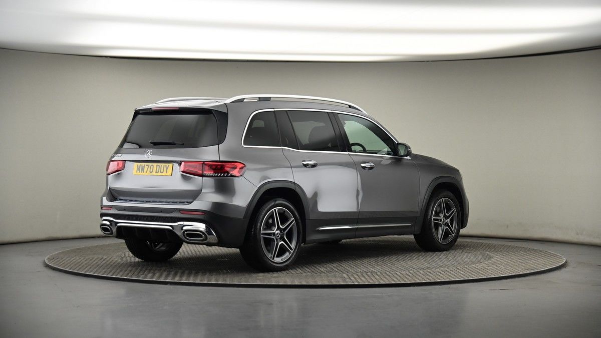 Mercedes-Benz GLB Image 7