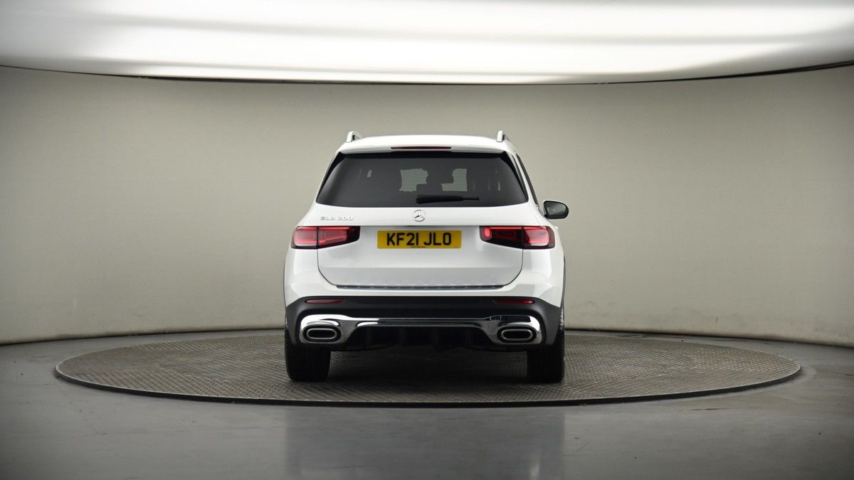 Mercedes-Benz GLB Image 17
