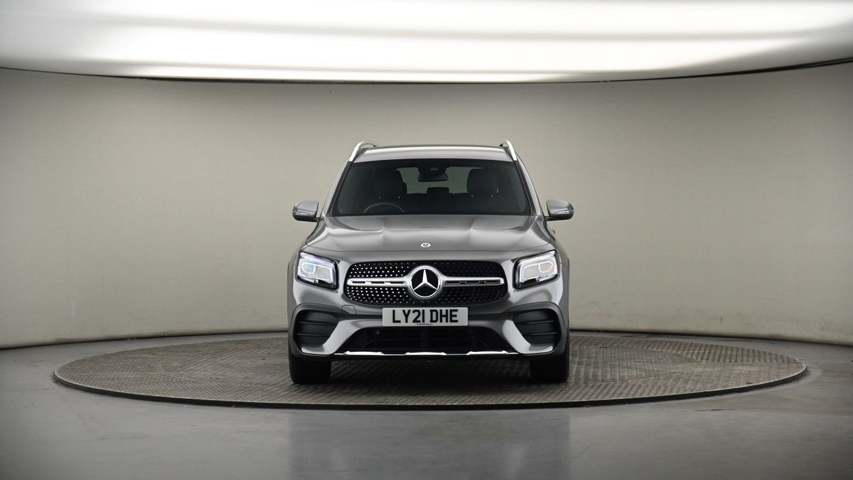 Mercedes-Benz GLB Image 18