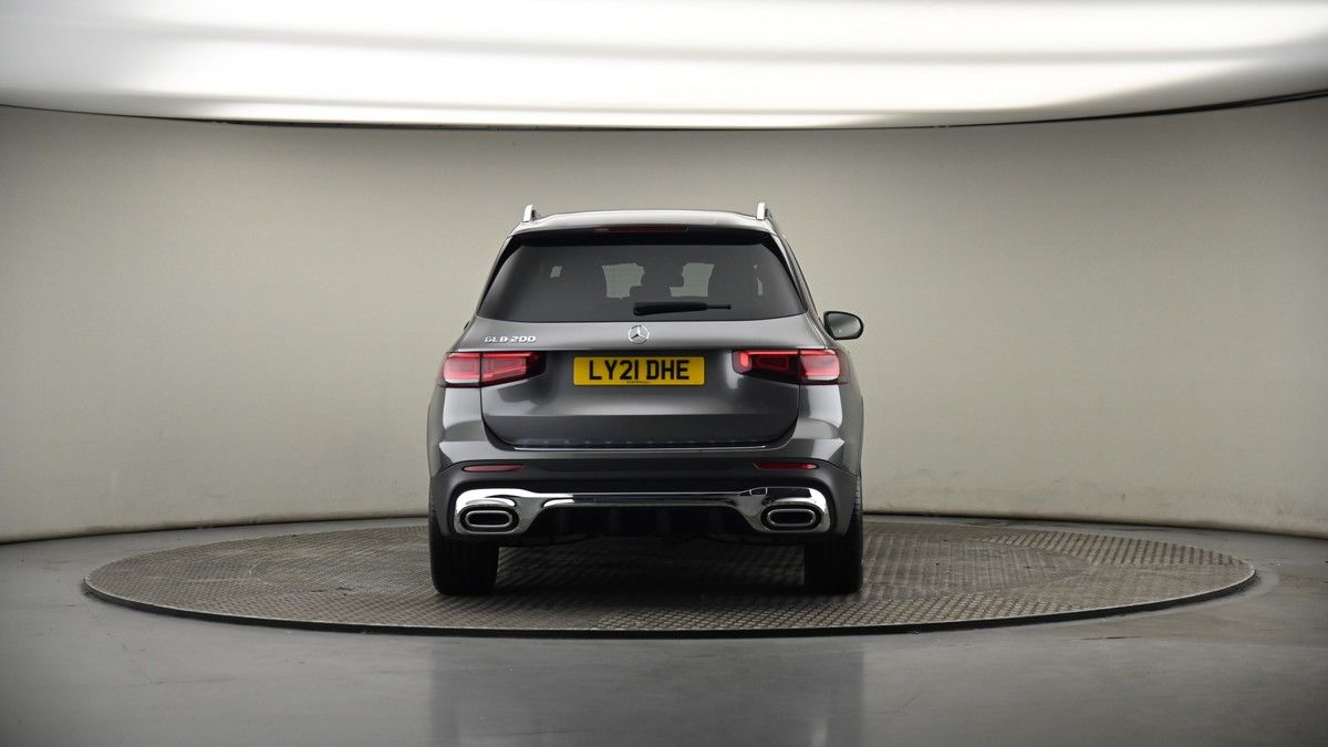 Mercedes-Benz GLB Image 17
