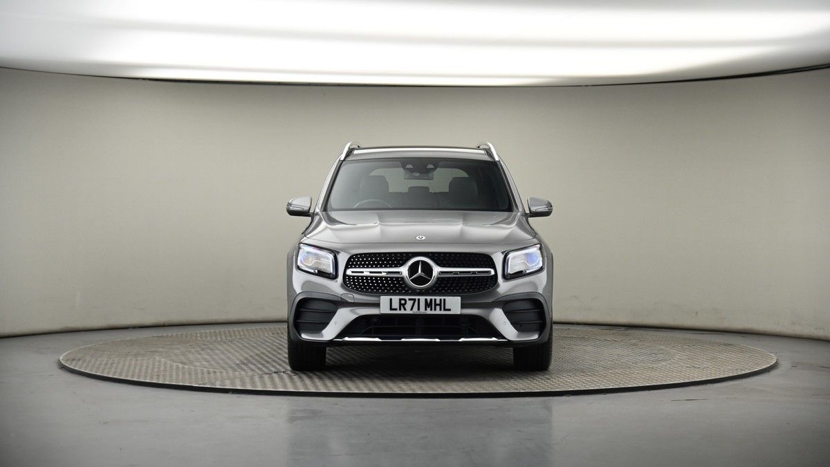 Mercedes-Benz GLB Image 18