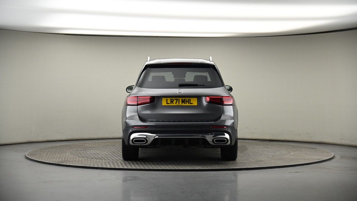 Mercedes-Benz GLB Image 17
