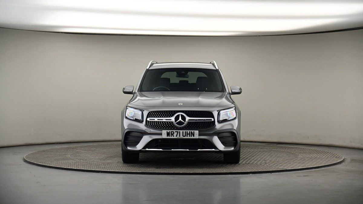 Mercedes-Benz GLB Image 18