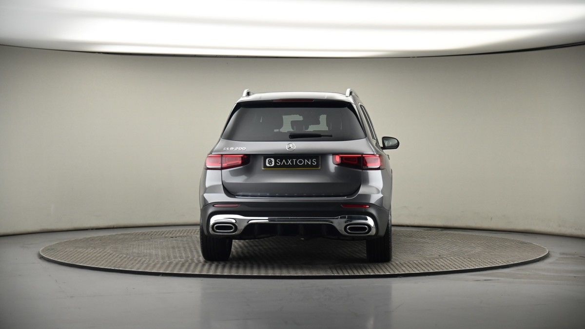 Mercedes-Benz GLB Image 17
