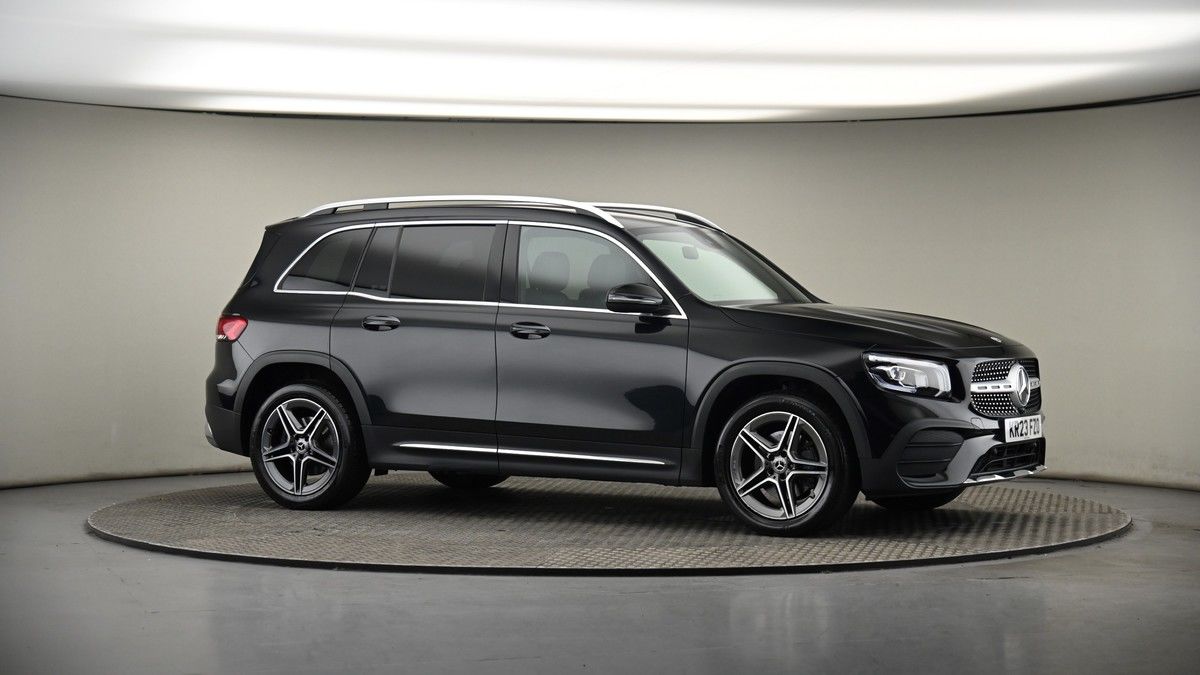 Mercedes-Benz GLB Image 6