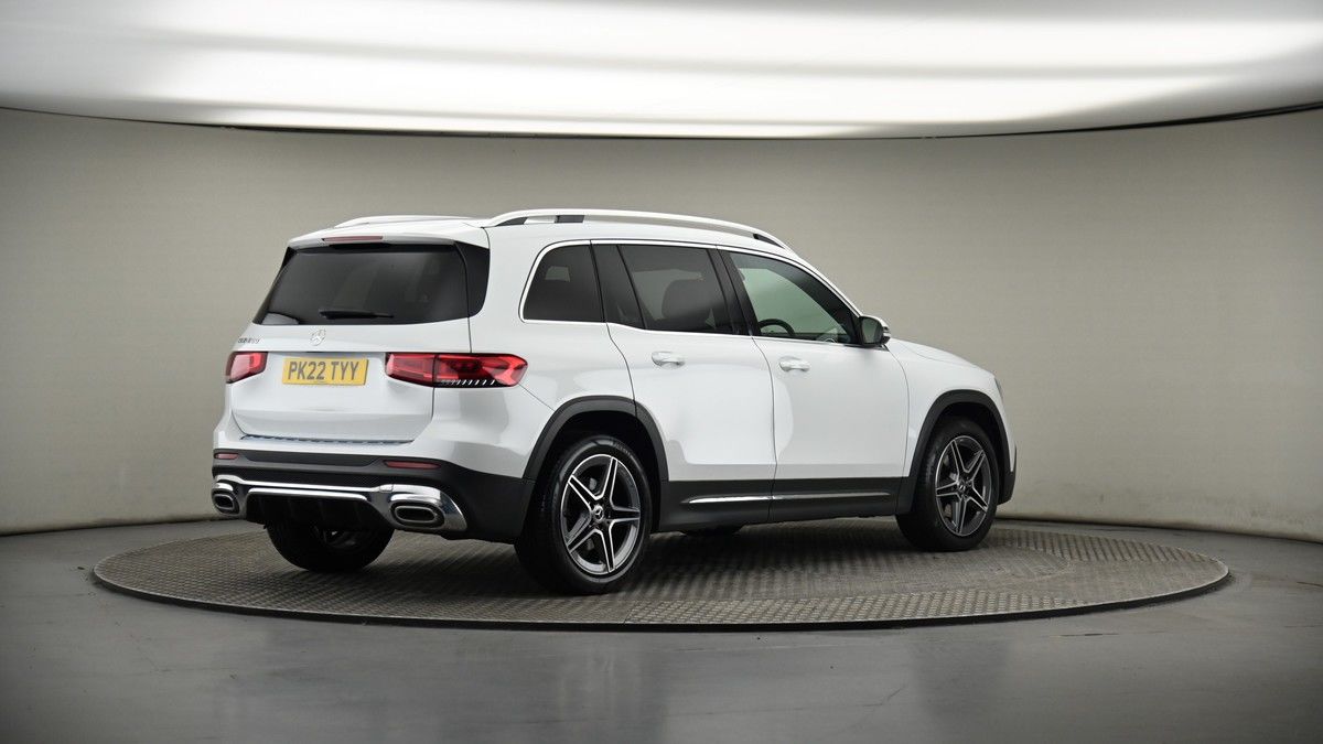 Mercedes-Benz GLB Image 6