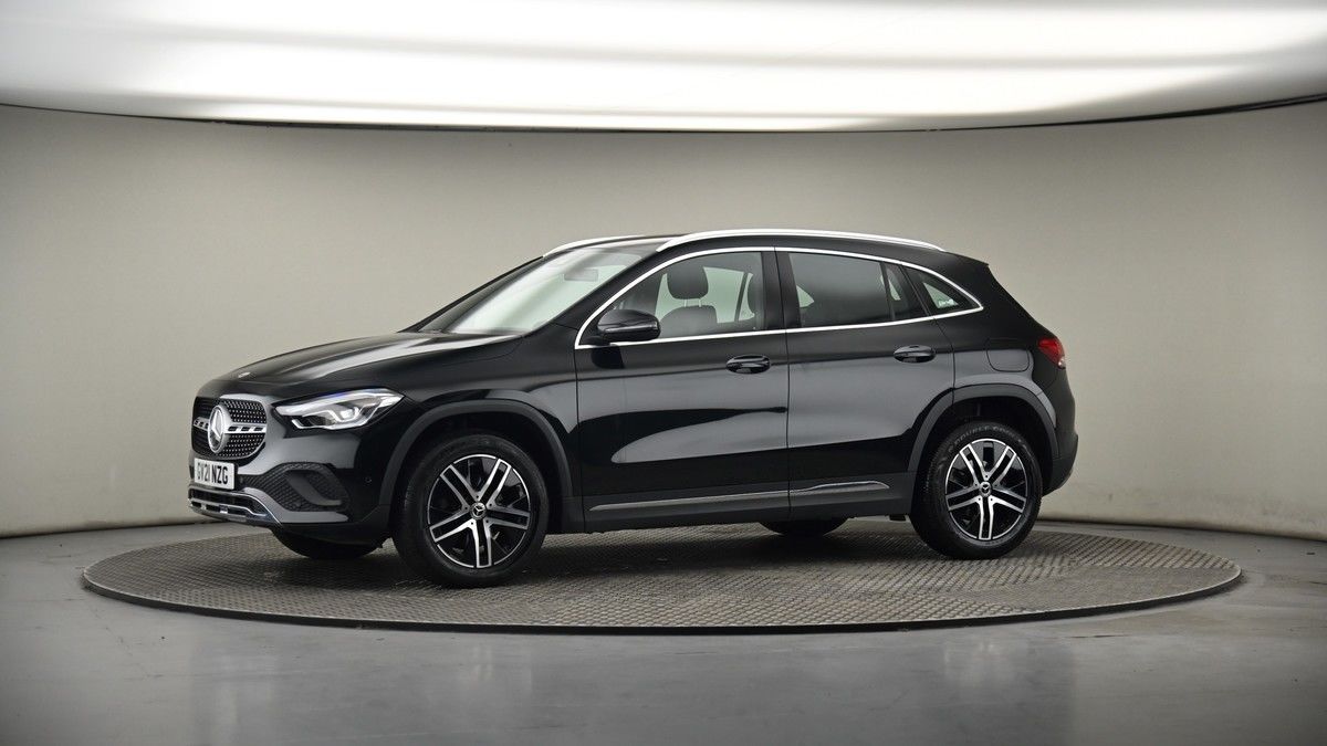 More views of Mercedes-Benz GLA