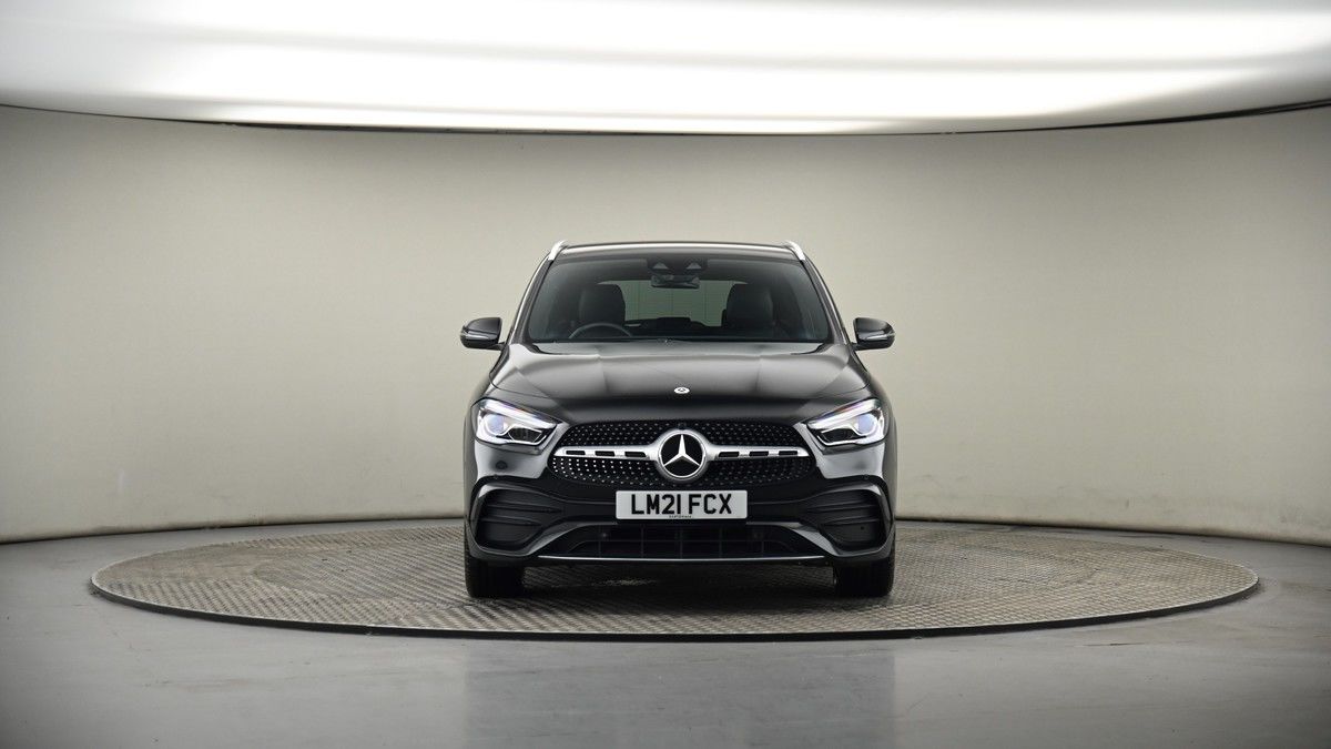 Mercedes-Benz GLA Image 17