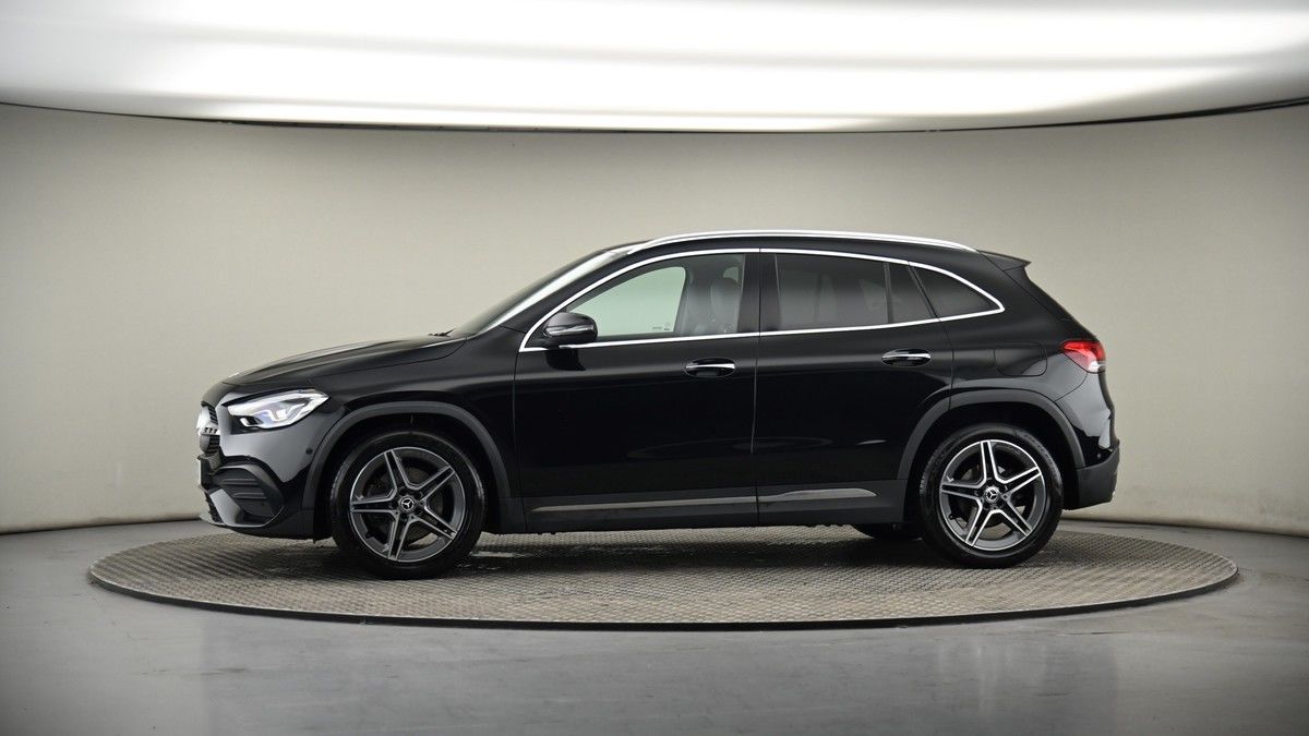 More views of Mercedes-Benz GLA