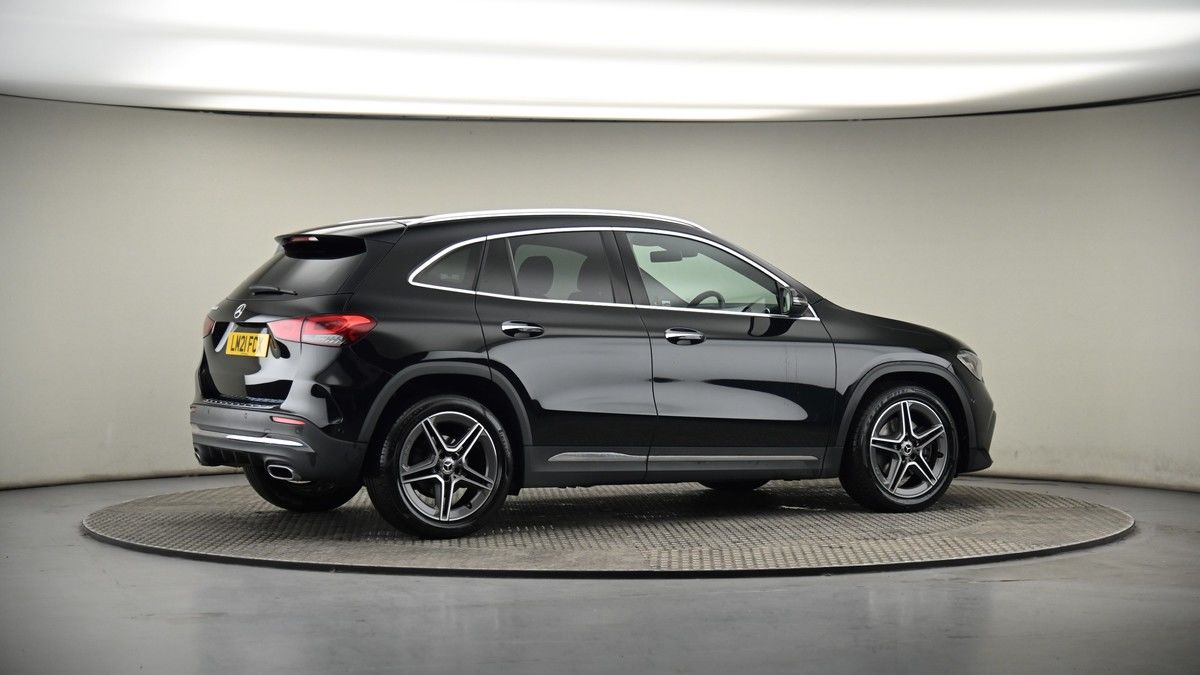 More views of Mercedes-Benz GLA