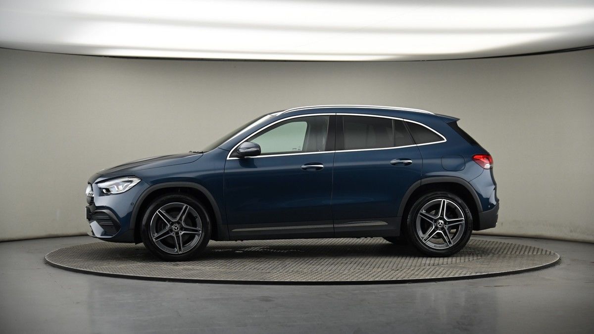 More views of Mercedes-Benz GLA