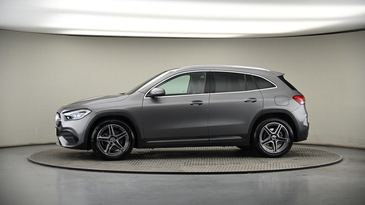 More views of Mercedes-Benz GLA