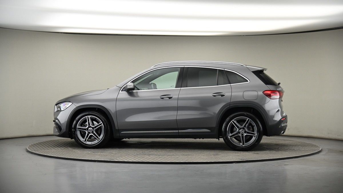 More views of Mercedes-Benz GLA