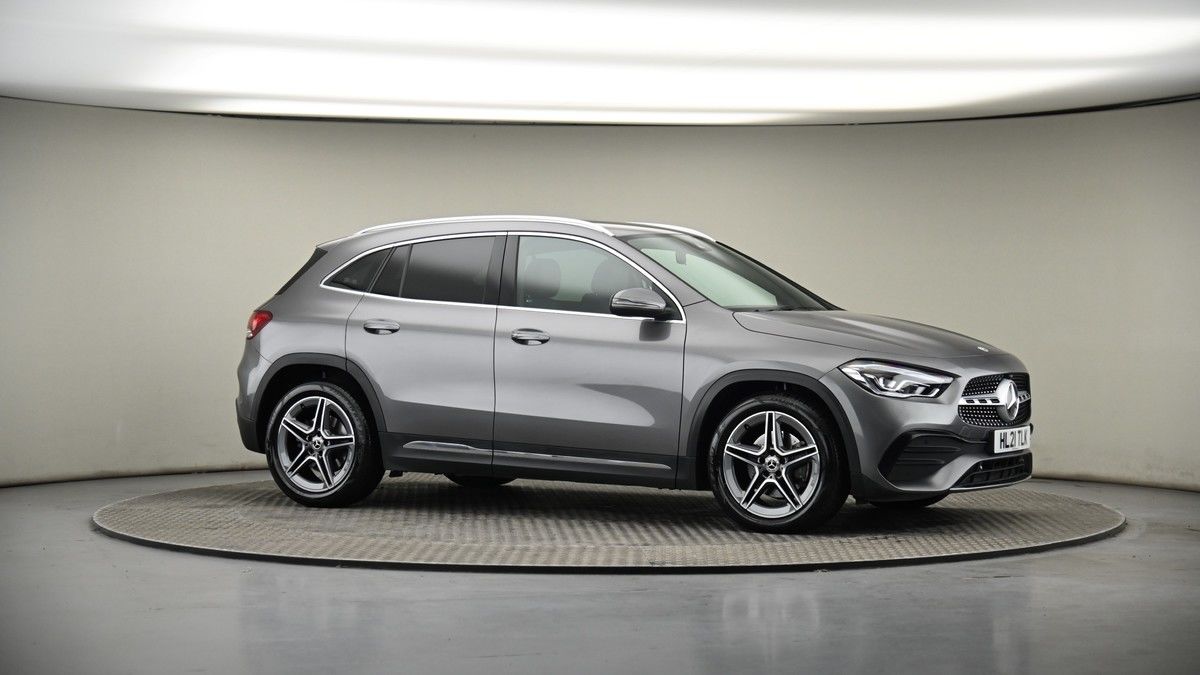 Mercedes-Benz GLA Image 5