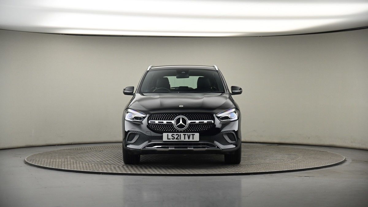 Mercedes-Benz GLA Image 17