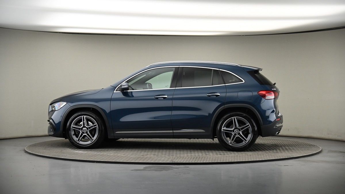 More views of Mercedes-Benz GLA