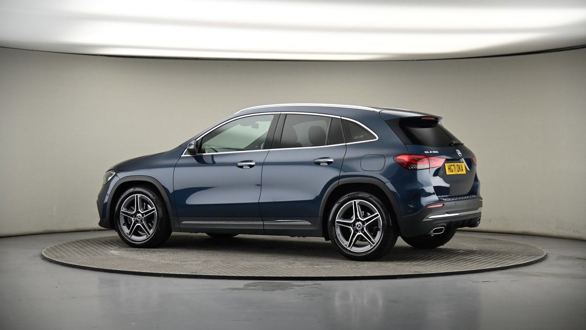 More views of Mercedes-Benz GLA