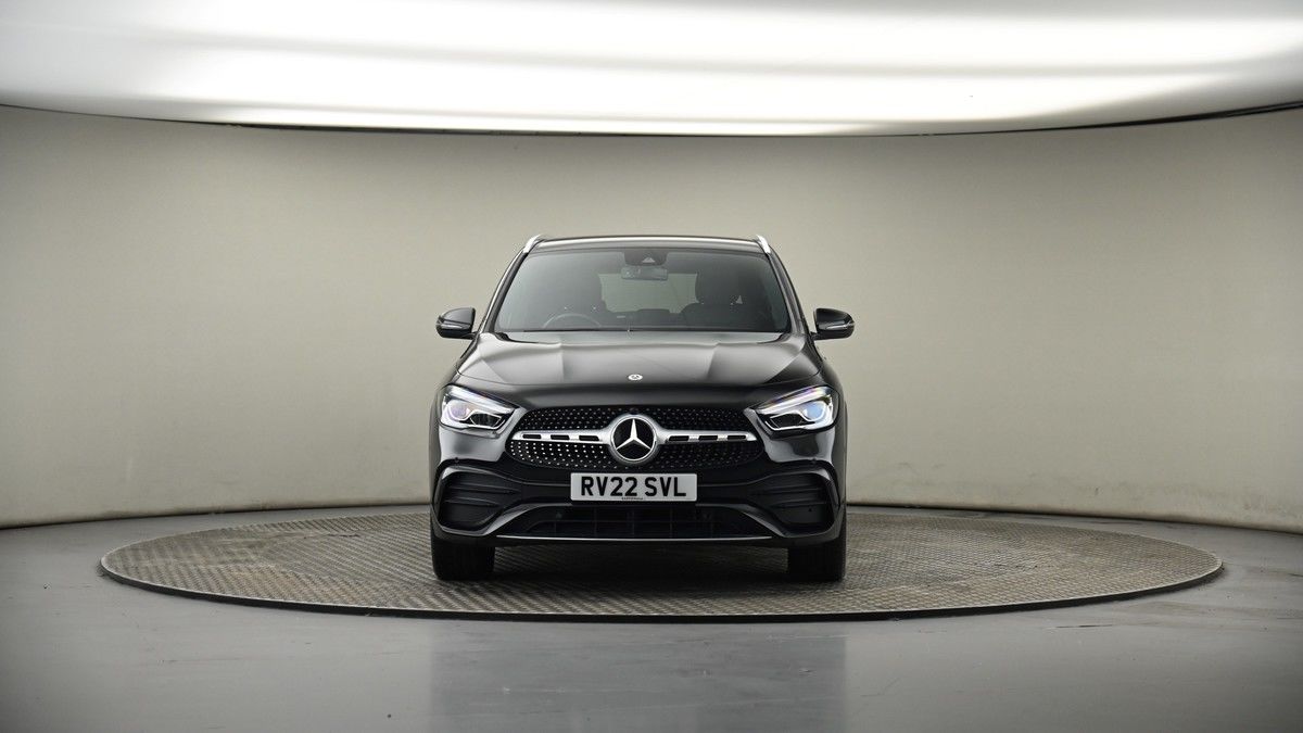 Mercedes-Benz GLA Image 18
