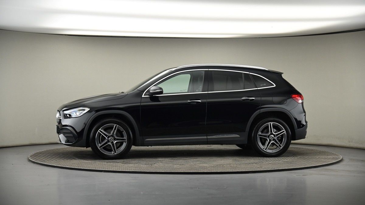 More views of Mercedes-Benz GLA