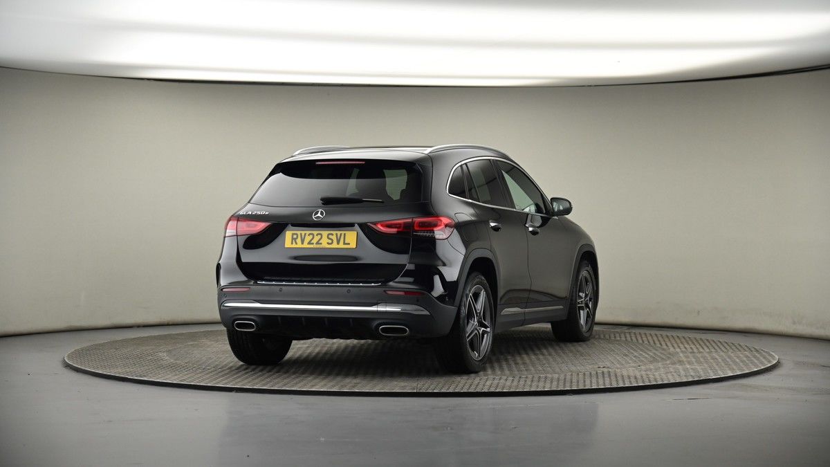 More views of Mercedes-Benz GLA