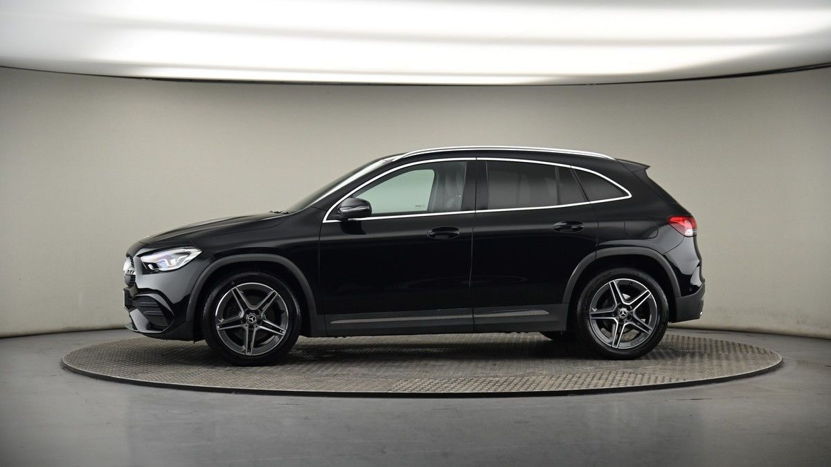 More views of Mercedes-Benz GLA