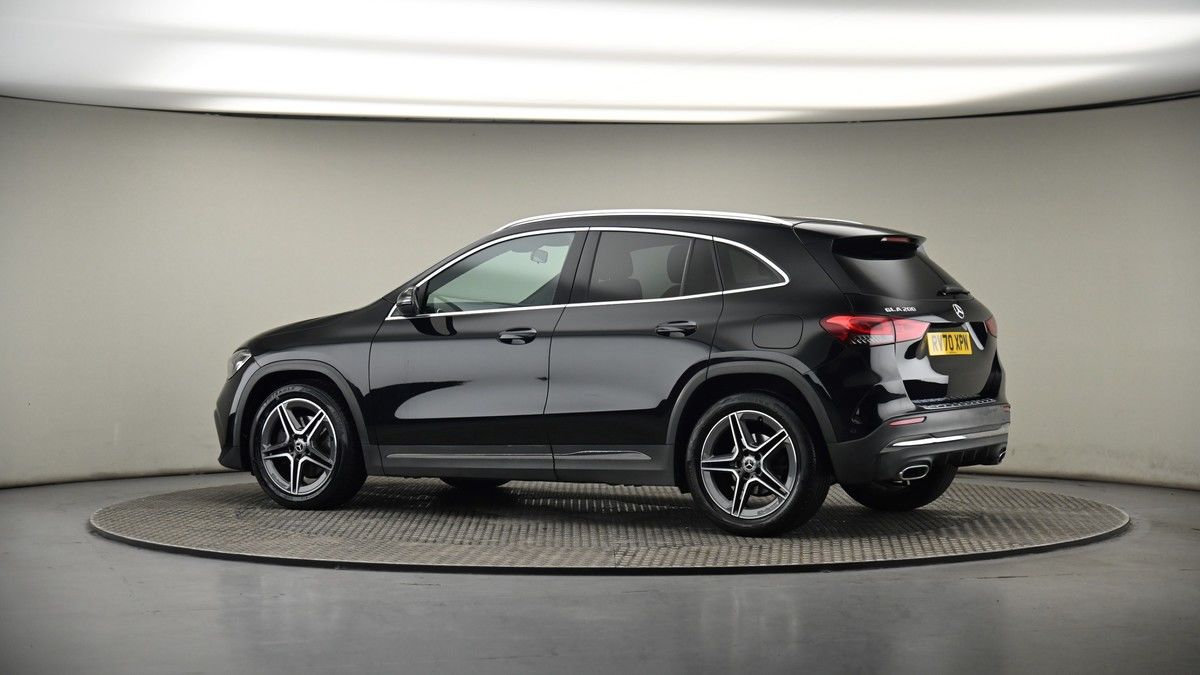 More views of Mercedes-Benz GLA