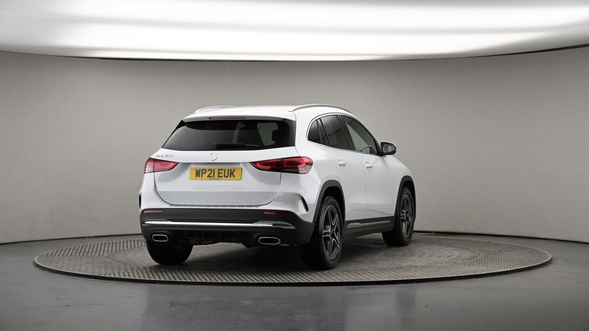 More views of Mercedes-Benz GLA