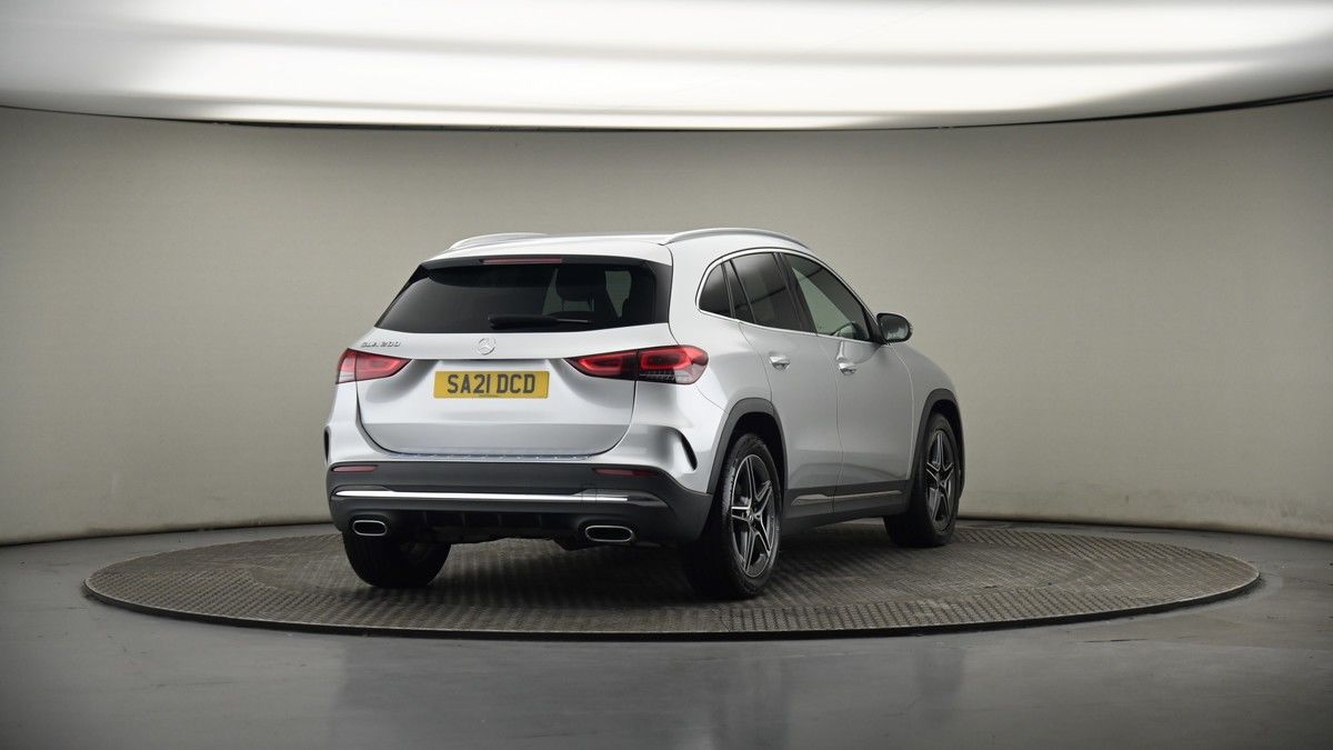 More views of Mercedes-Benz GLA