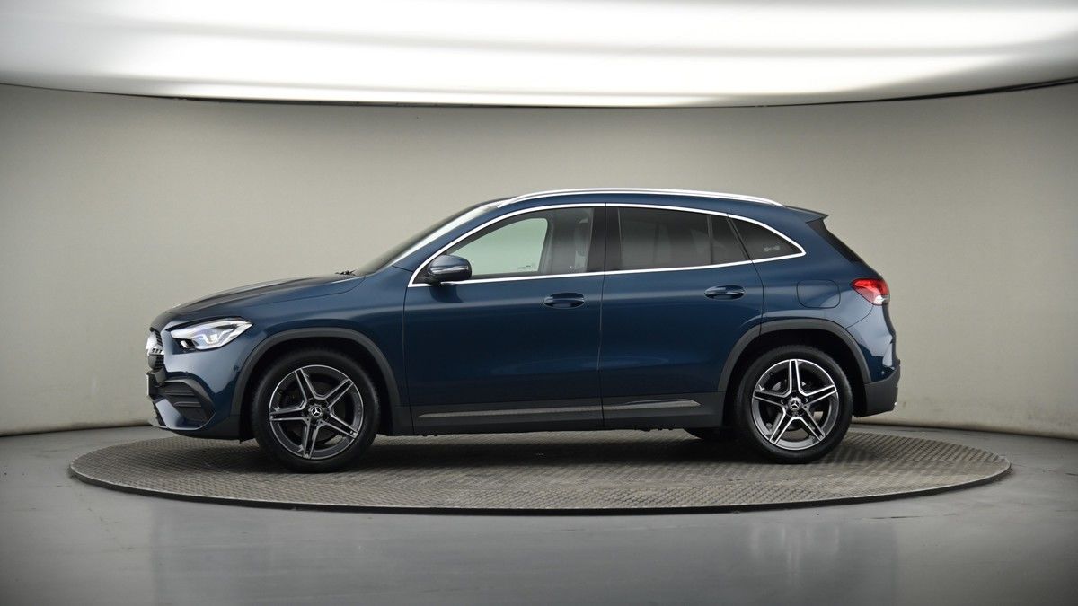 More views of Mercedes-Benz GLA