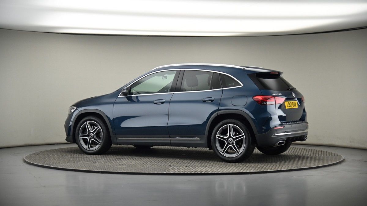 More views of Mercedes-Benz GLA