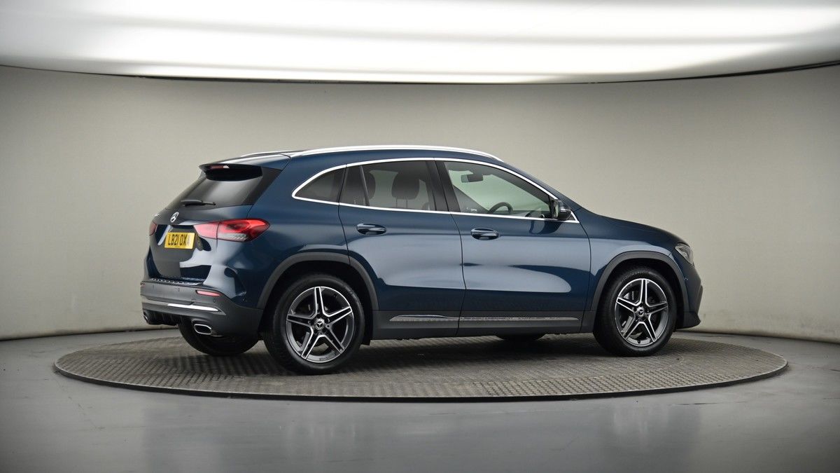 More views of Mercedes-Benz GLA