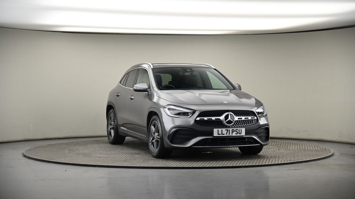 More views of Mercedes-Benz GLA