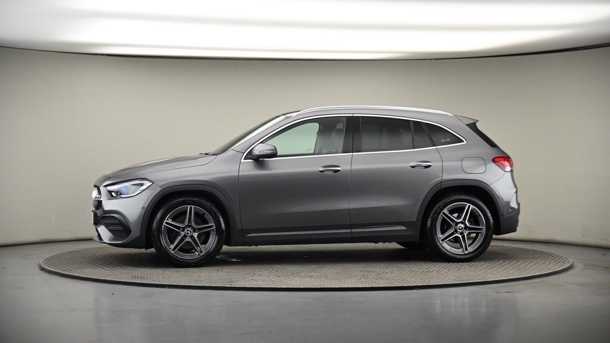 More views of Mercedes-Benz GLA