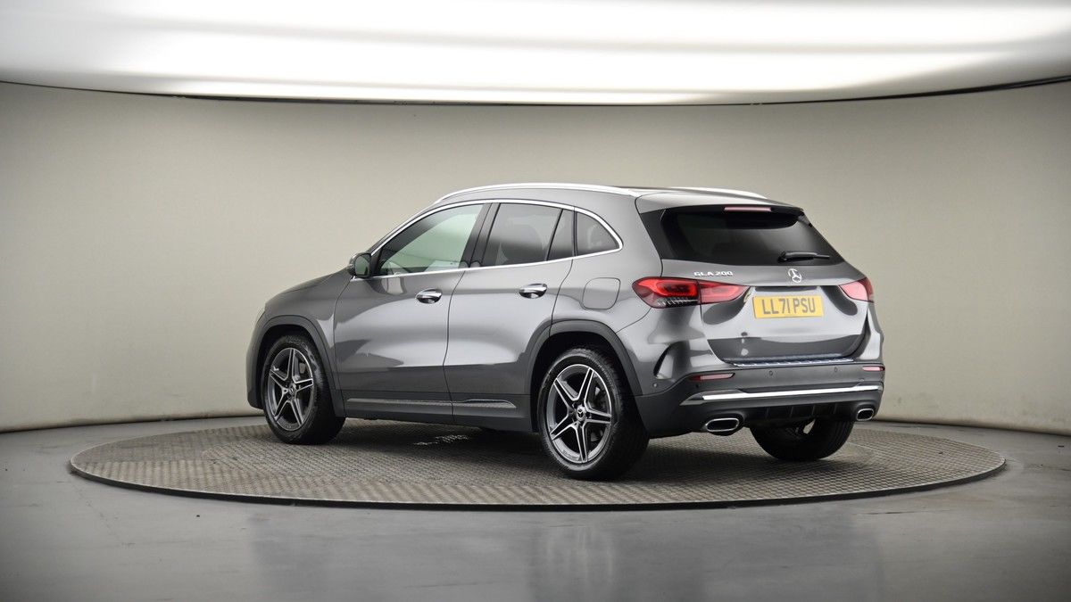 More views of Mercedes-Benz GLA