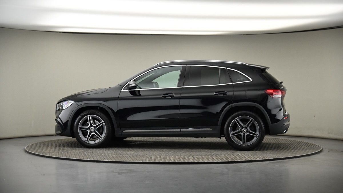 More views of Mercedes-Benz GLA