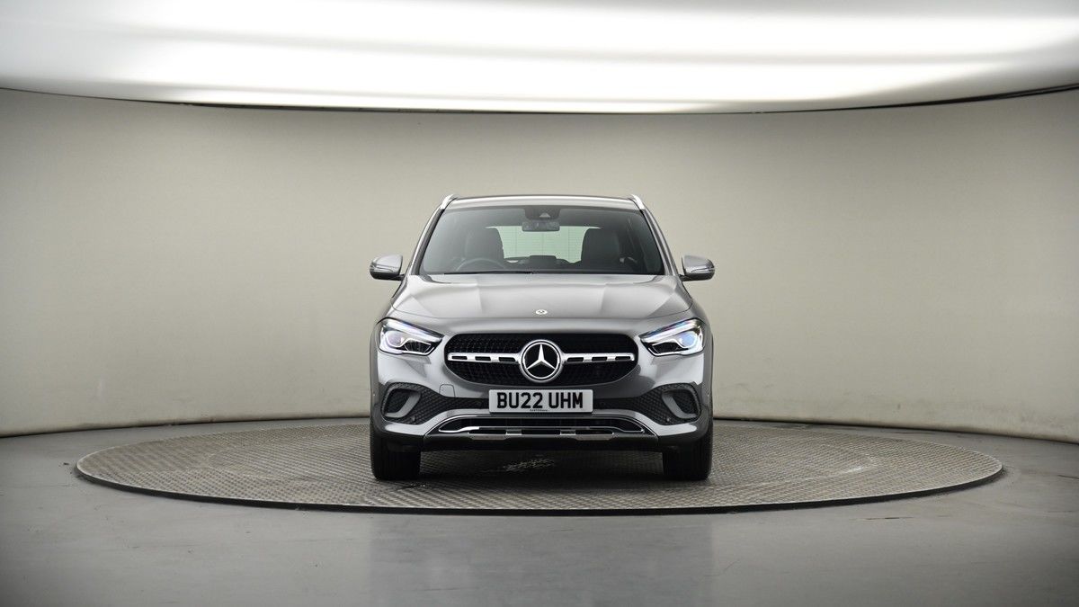 Mercedes-Benz GLA Image 17
